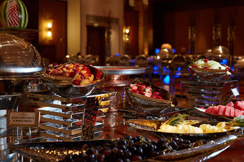 Millennium Hotel and Convention Centre Kuwait 4*
