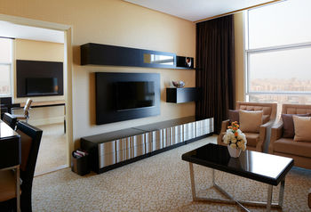 Millennium Hotel and Convention Centre Kuwait 4*