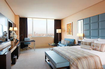 Millennium Hotel and Convention Centre Kuwait 4*