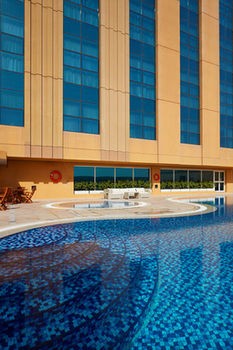 Millennium Hotel and Convention Centre Kuwait 4*