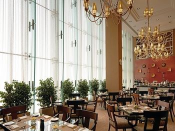 Millennium Hotel and Convention Centre Kuwait 4*