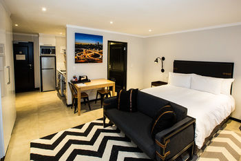 The Max Hotel Sandton 4*