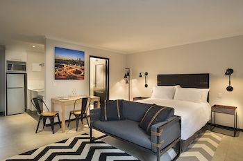 The Max Hotel Sandton 4*