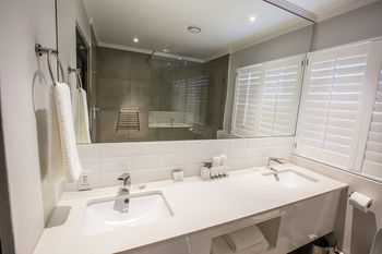 The Max Hotel Sandton 4*