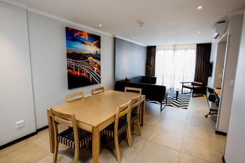 The Max Hotel Sandton 4*
