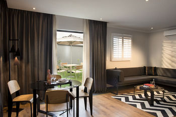 The Max Hotel Sandton 4*