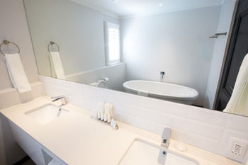 The Max Hotel Sandton 4*