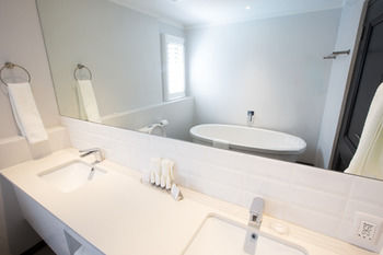 The Max Hotel Sandton 4*
