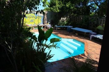 THE BIG Luxury Backpackers 3*
