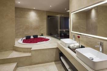 Movenpick Hotel Qassim 5*