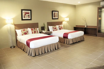 Almont Inland Resort 3*