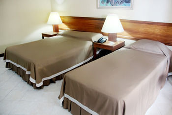 Almont Inland Resort 3*