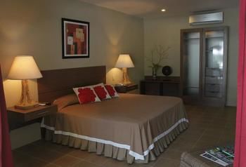 Almont Inland Resort 3*