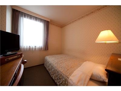 Hotel Arthur KITAHAMA BASE 3*