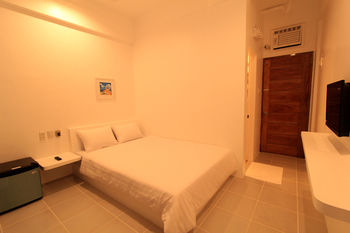 Coron Bluewave Hotel 3*