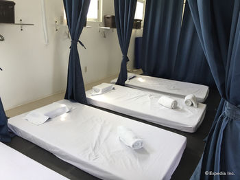 Coron Bluewave Hotel 3*