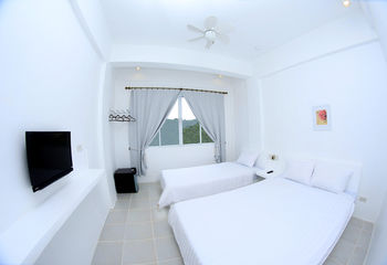 Coron Bluewave Hotel 3*