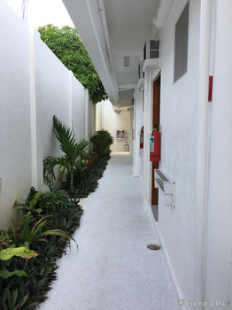 Coron Bluewave Hotel 3*