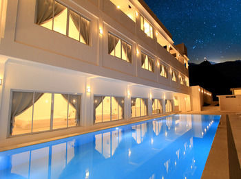 Coron Bluewave Hotel 3*