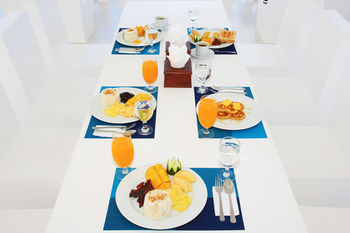 Coron Bluewave Hotel 3*
