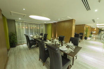 Obaer Hotel 0*