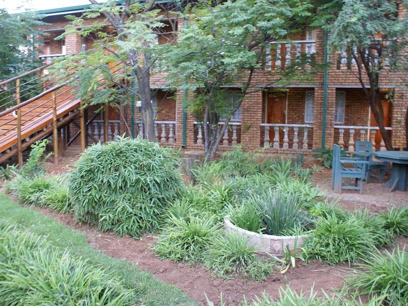 Airport Inn Bed and Breakfast 3*