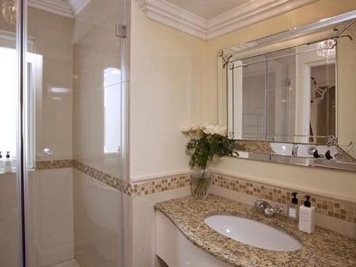 Lemon Tree Lane Guest House 4*