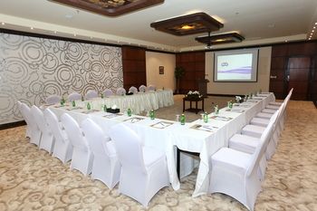 Golden Bujari Al Khobar Hotel 4*