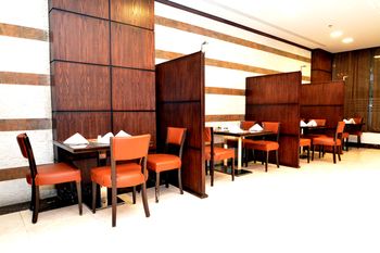 Golden Bujari Al Khobar Hotel 4*