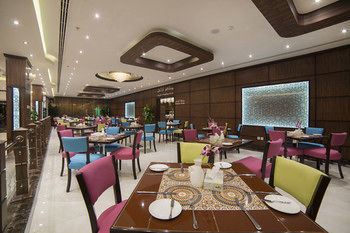 Golden Bujari Al Khobar Hotel 4*