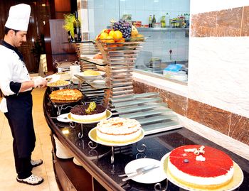 Golden Bujari Al Khobar Hotel 4*
