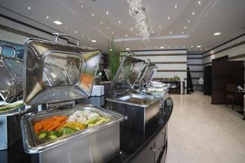 Golden Bujari Al Khobar Hotel 4*