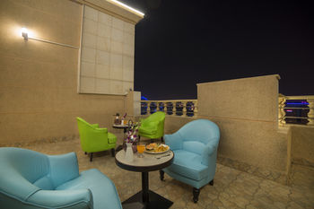 Golden Bujari Al Khobar Hotel 4*