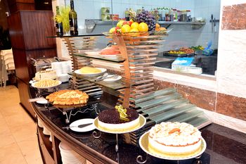 Golden Bujari Al Khobar Hotel 4*