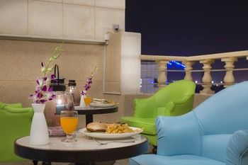 Golden Bujari Al Khobar Hotel 4*