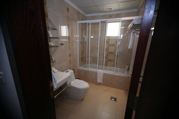 Golden Bujari Al Khobar Hotel 4*