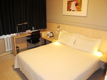 Jinjiang Inn (Benxi Bus Station) 2*