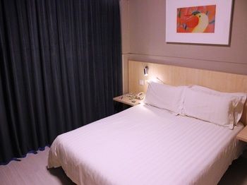 Jinjiang Inn (Benxi Bus Station) 2*