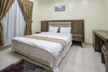 La Rive Hotels & Suites (Formerly known as Ghosn Al Banafsej) 4*