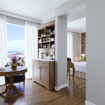 Metaxa Hotel 5*