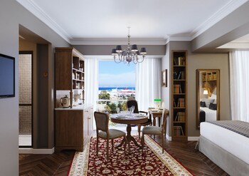 Metaxa Hotel 5*