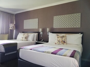 Sabi River Sun 4*