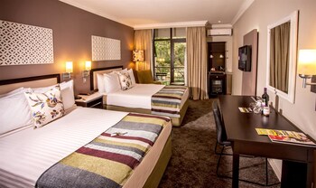 Sabi River Sun 4*