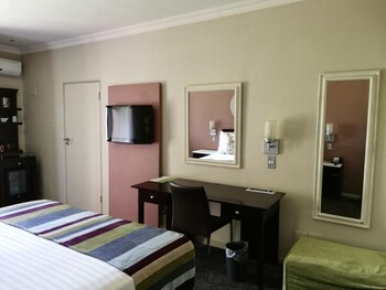 Sabi River Sun 4*