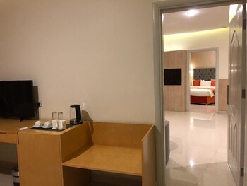 Wahaj Boulevard Hotel 4*