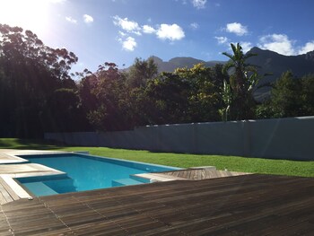 A Riverbed Guesthouse 4*
