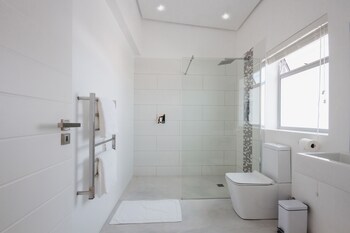 A Riverbed Guesthouse 4*