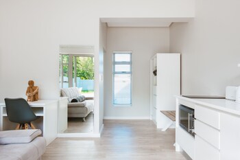 A Riverbed Guesthouse 4*