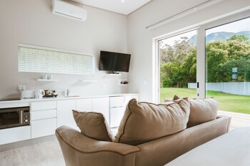 A Riverbed Guesthouse 4*