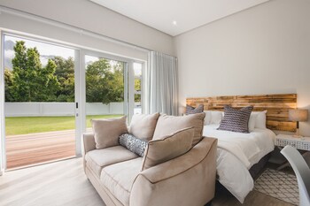 A Riverbed Guesthouse 4*
